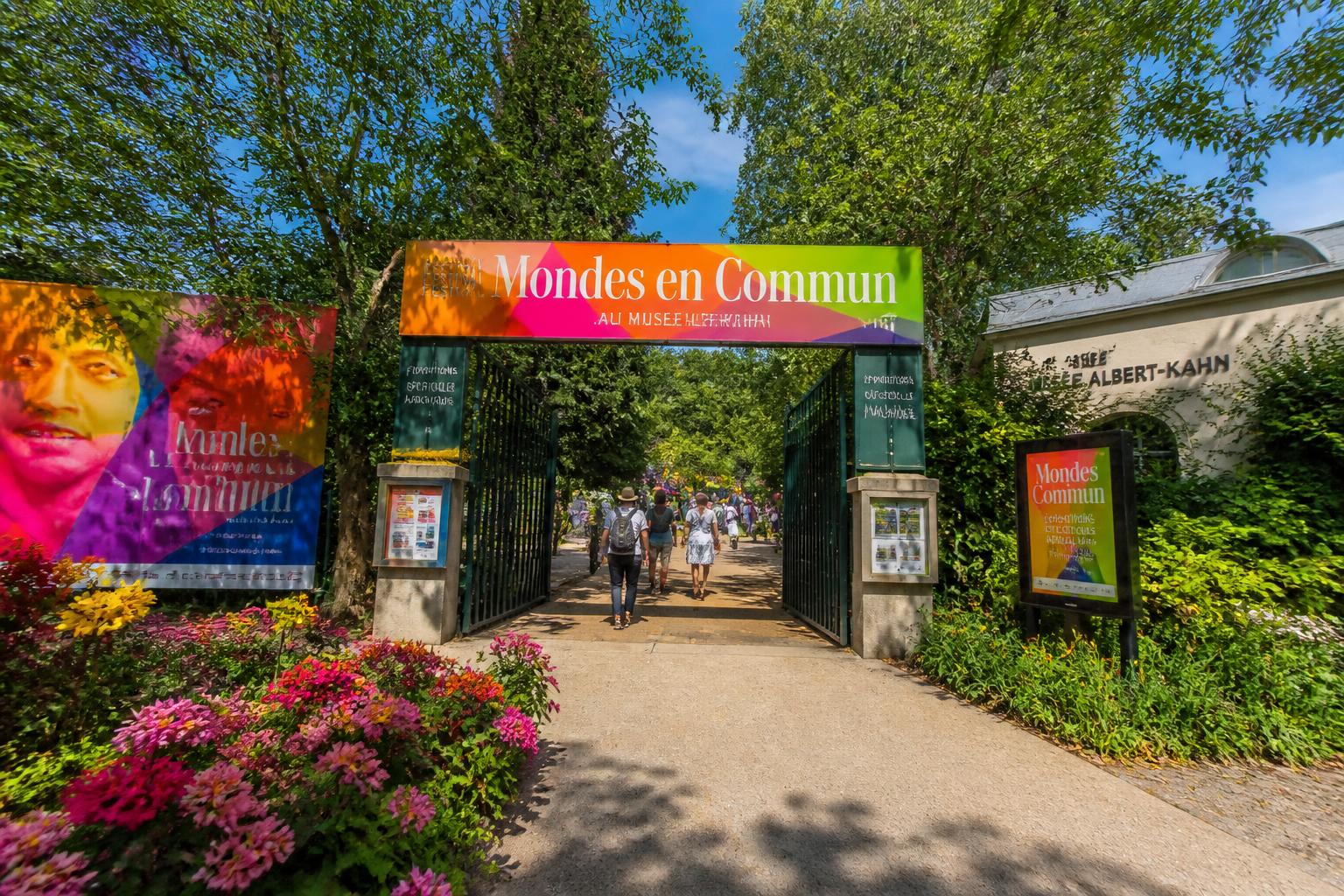 Mondes en commun : plongez dans le festival de photographie contemporaine au musée départemental Albert-Kahn 6 découvrez 'mondes en commun', le festival de photographie contemporaine au musée départemental albert-kahn, une immersion unique dans des univers visuels captivants et engagés.