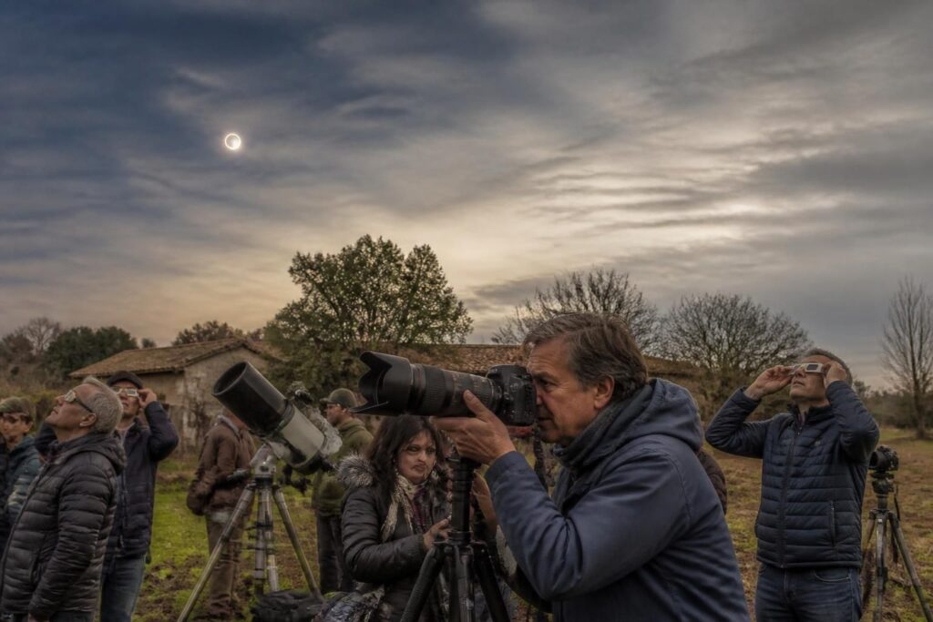 découvrez comment des passionnés de plaisance-du-touch ont immortalisé l’éclipse et partagent leur émerveillement à travers des images saisissantes et des récits captivants.