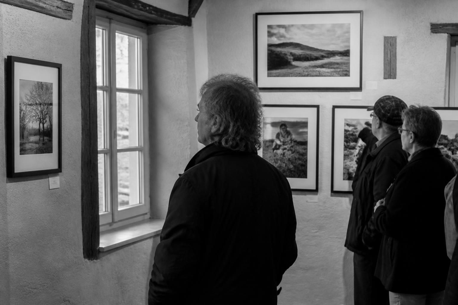 découvrez la rétrospective photographique captivante de maurice schlienger à grosne, une exposition incontournable mettant en lumière ses œuvres emblématiques.
